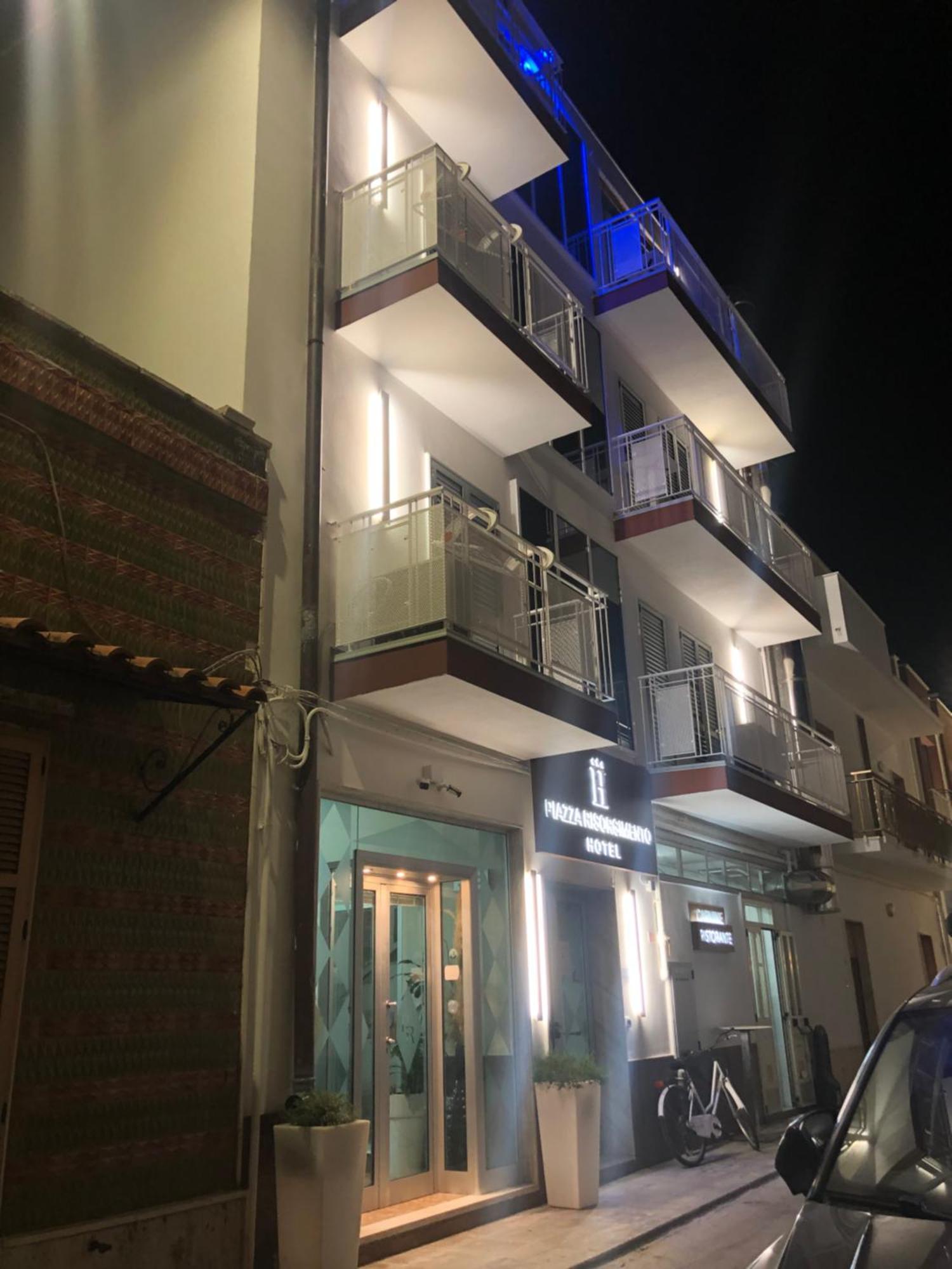 Albergo Piazza Risorgimento Porto Cesareo Exterior foto